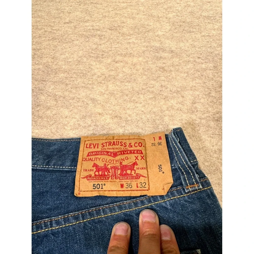 Levis 501 Original Fit Jeans Men 36x32 Blue Denim Cotton Button Fly Straight Leg